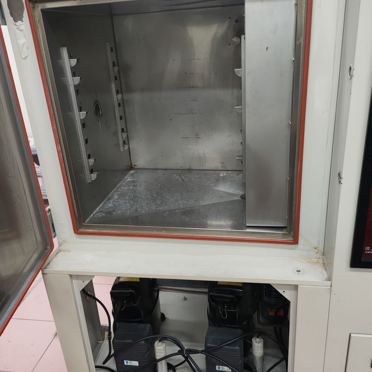 Tủ sốc nhiệt Sanwood hoạt động ổn định sau sửa chữa