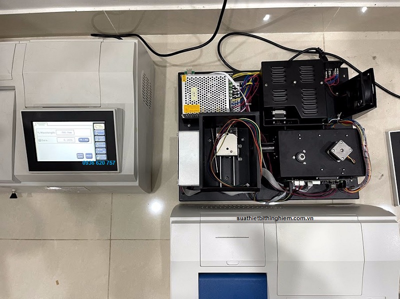 Hệ thống quang học máy UV-VIS